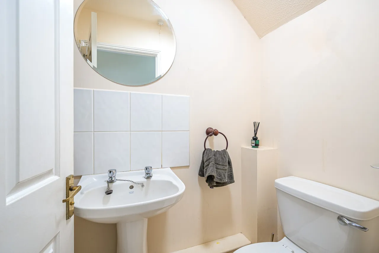Small Street, Chirton, SN10, photo 12
