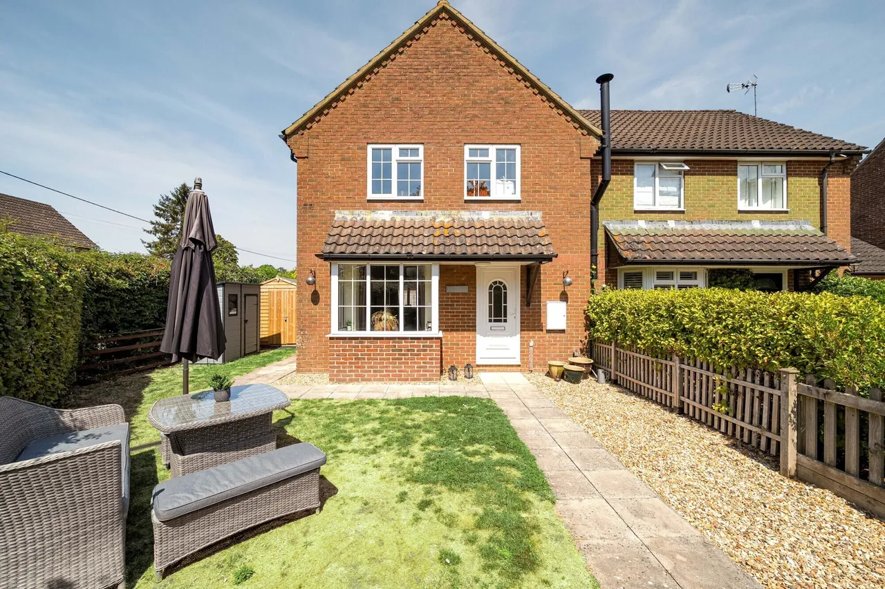 3 bed house for sale — Small Street, Chirton, SN10