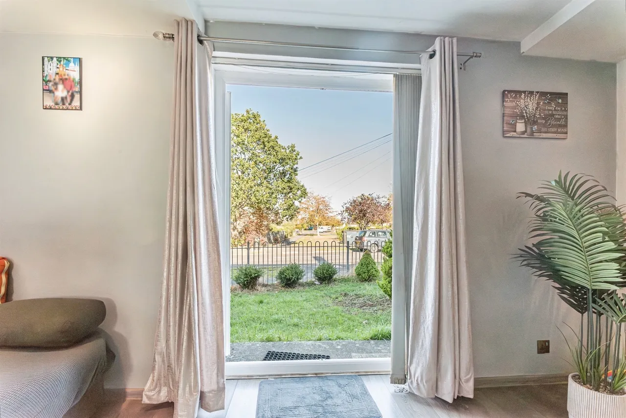 Kingswood Avenue, Swindon, SN3, photo 5