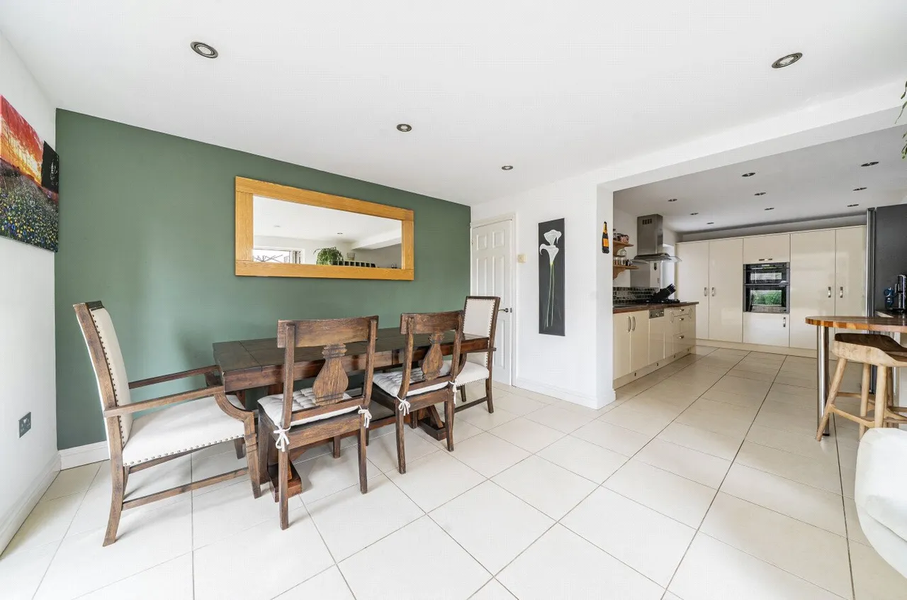 Barry Place, Derry Hill, Calne, Wiltshire, SN11 9NX, photo 4