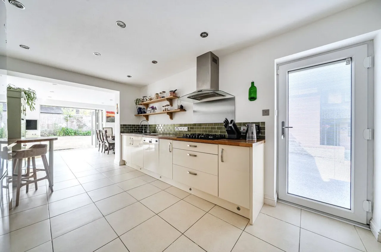 Barry Place, Derry Hill, Calne, Wiltshire, SN11 9NX, photo 9