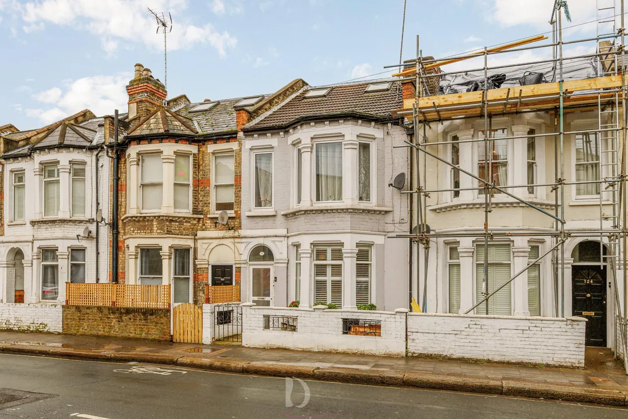 2 bed flat for sale — Townmead Road, London, SW6 2SR