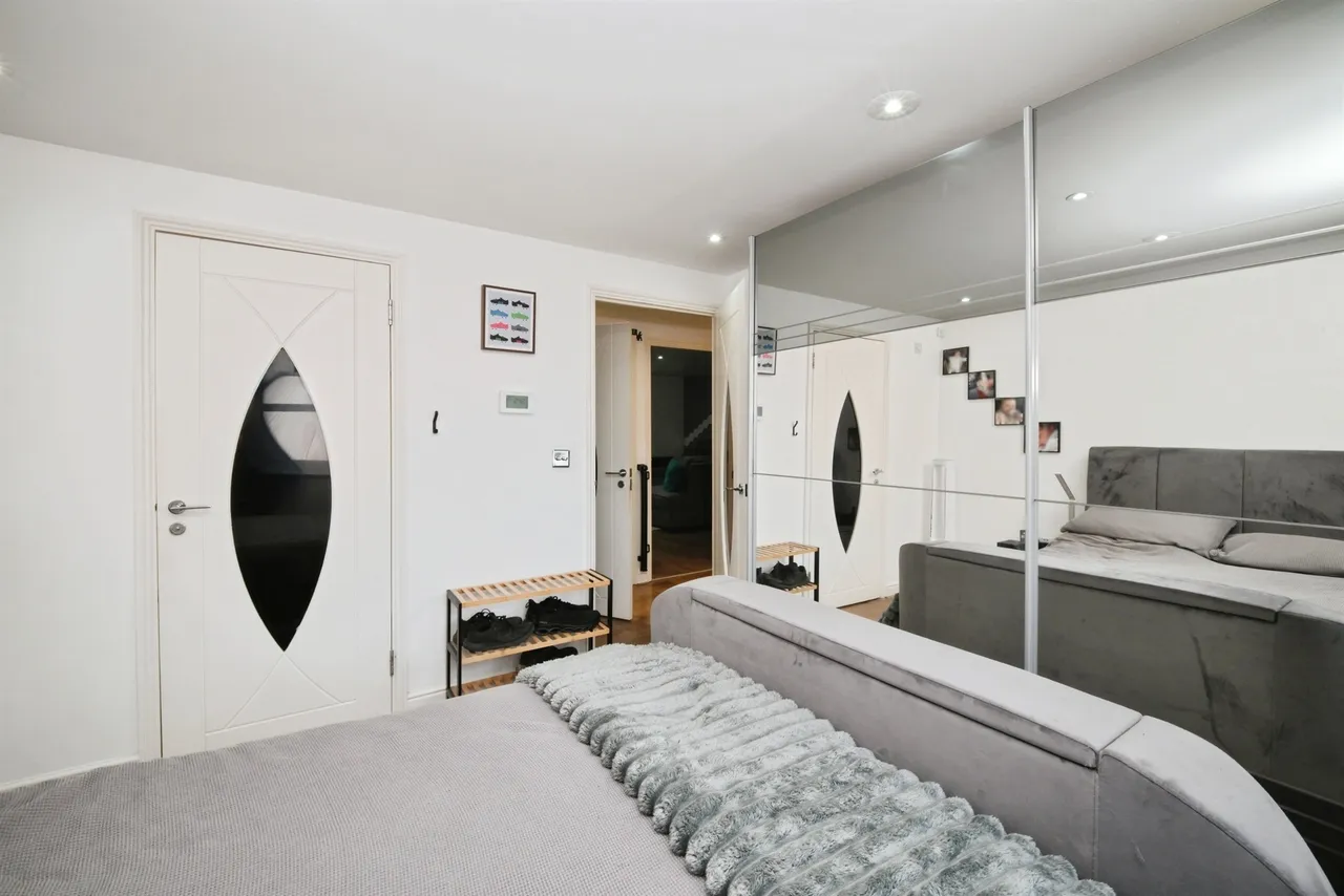 Plomer Avenue, Hoddesdon, photo 9