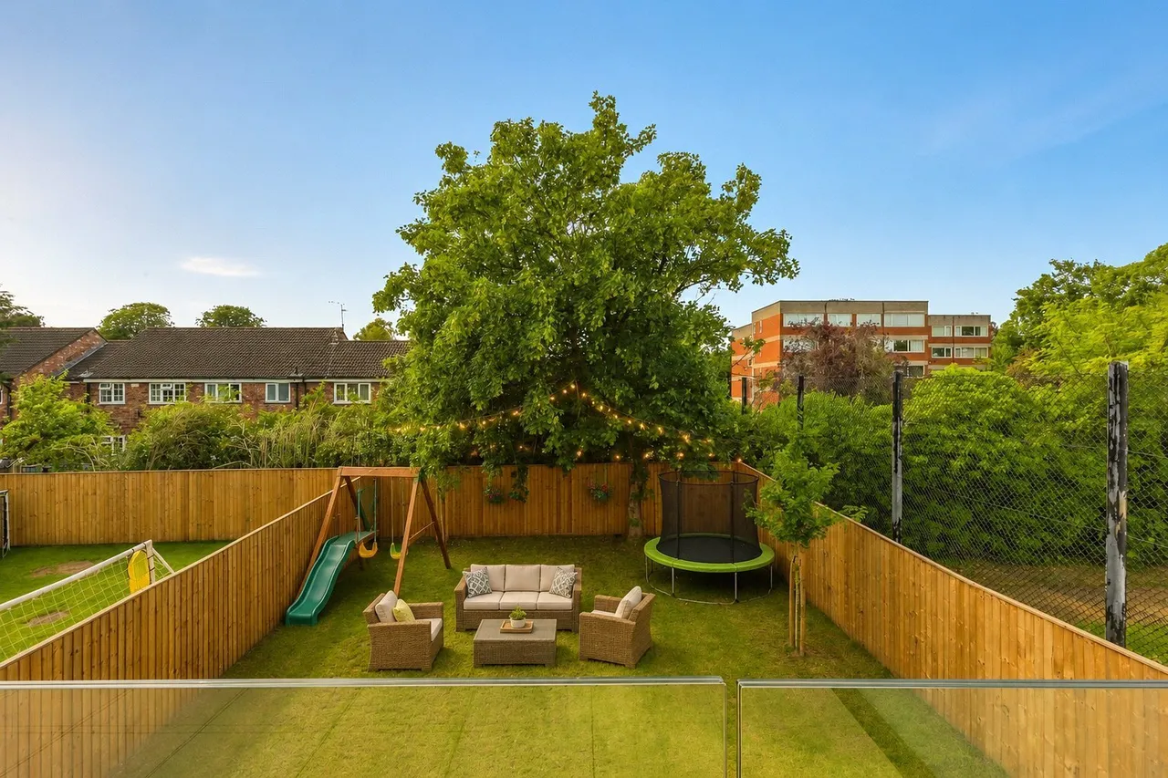 Highfield Avenue, Sale, Greater Manchester, M33, photo 19