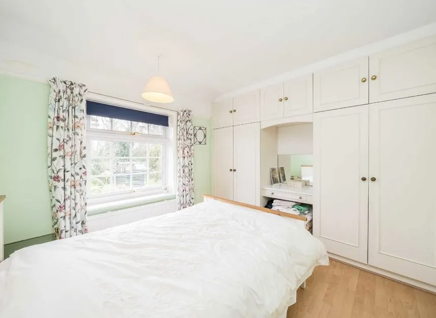 Queens Way, Hanworth Park, TW13, photo 6