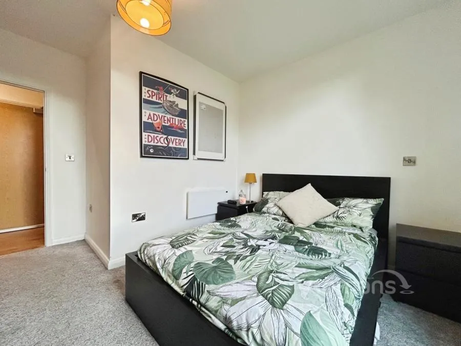 Farnborough Road, Farnborough, GU14, photo 9