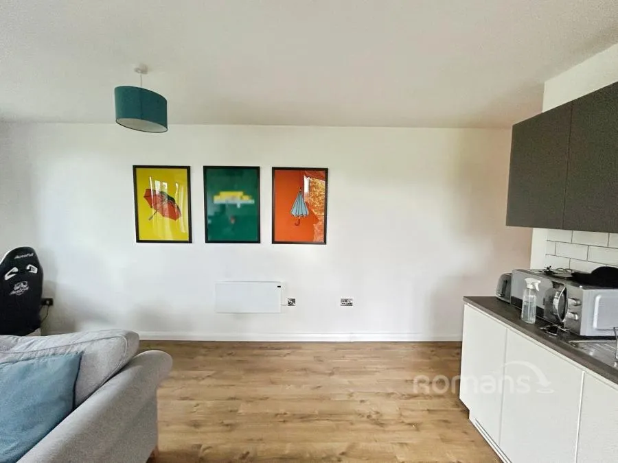 Farnborough Road, Farnborough, GU14, photo 7