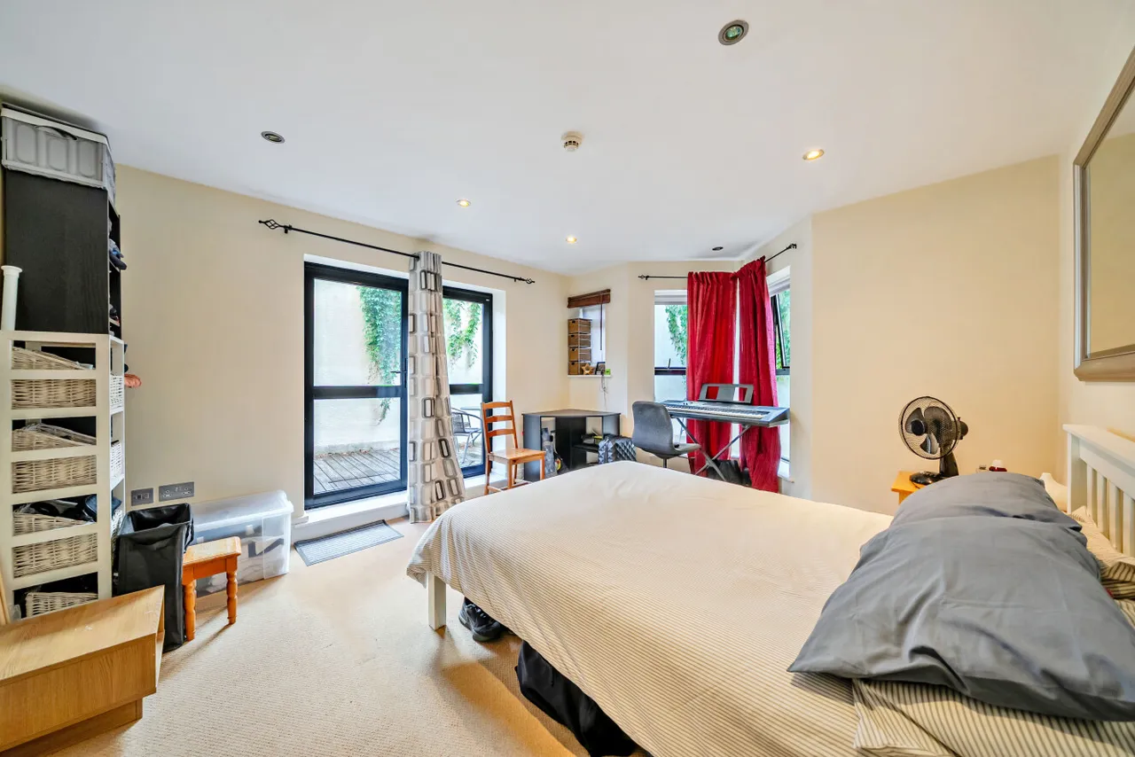 East Gardens, Colliers Wood, London, SW17, photo 12