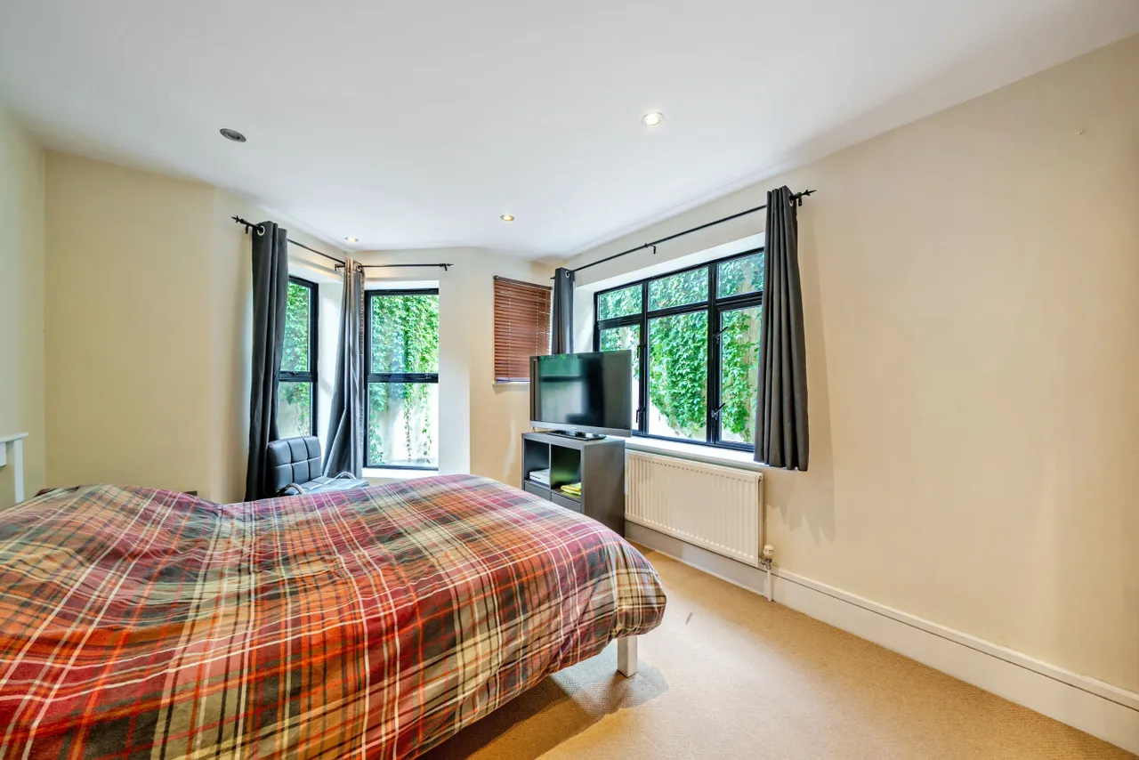 East Gardens, Colliers Wood, London, SW17, photo 11