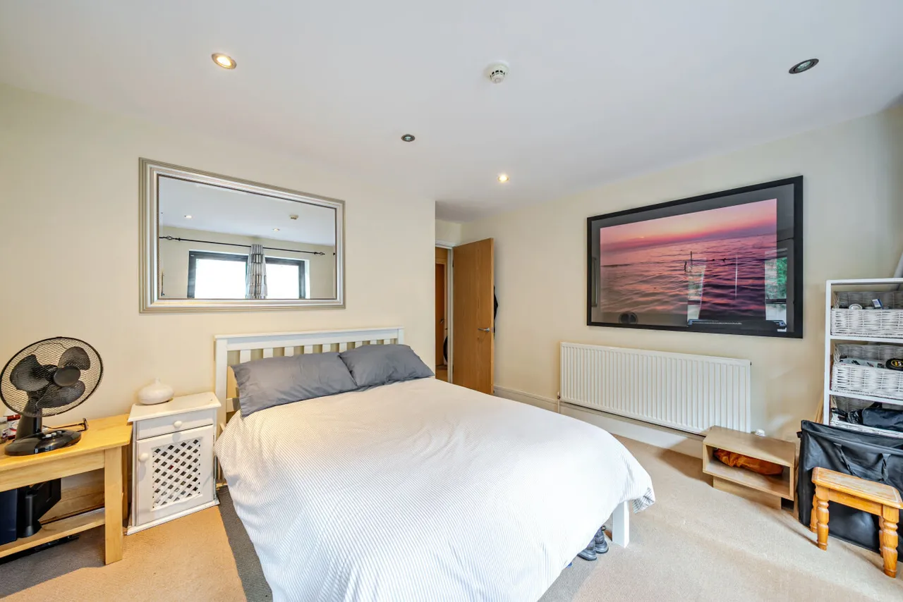 East Gardens, Colliers Wood, London, SW17, photo 4