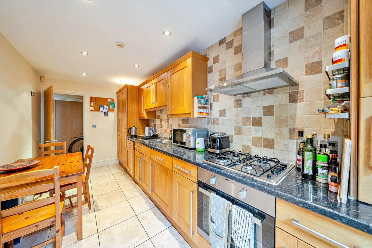 East Gardens, Colliers Wood, London, SW17, photo 9