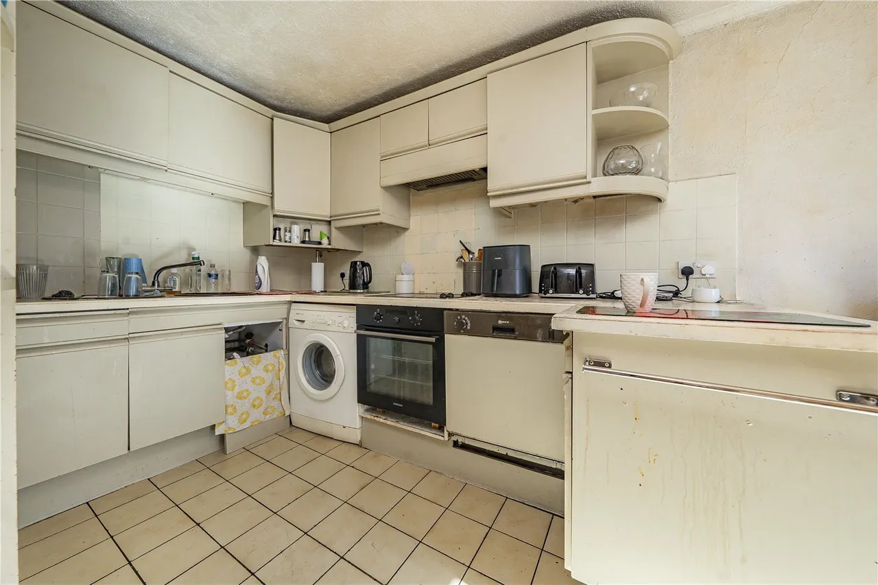 Summerhouse Lane, Harmondsworth, UB7, photo 6