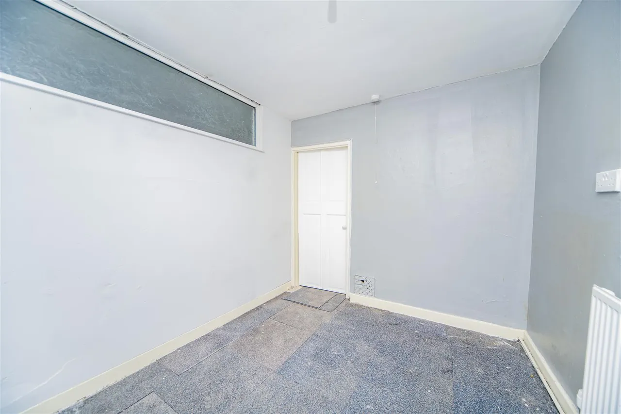 East Road, Tylorstown, Ferndale, CF43 3BU, photo 23