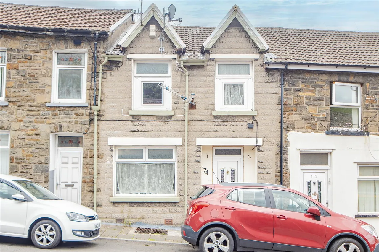 5 bed house for sale — East Road, Tylorstown, Ferndale, CF43 3BU