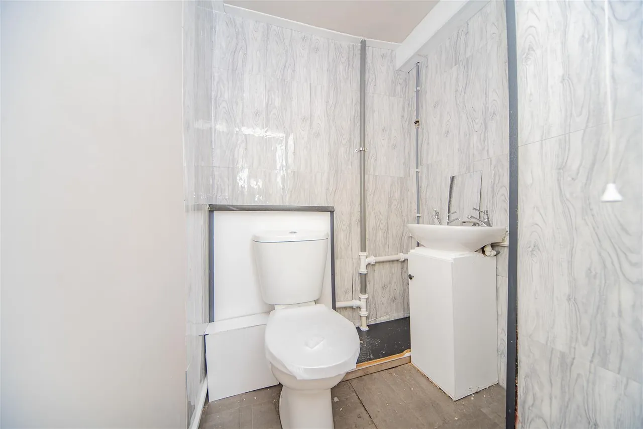 East Road, Tylorstown, Ferndale, CF43 3BU, photo 9