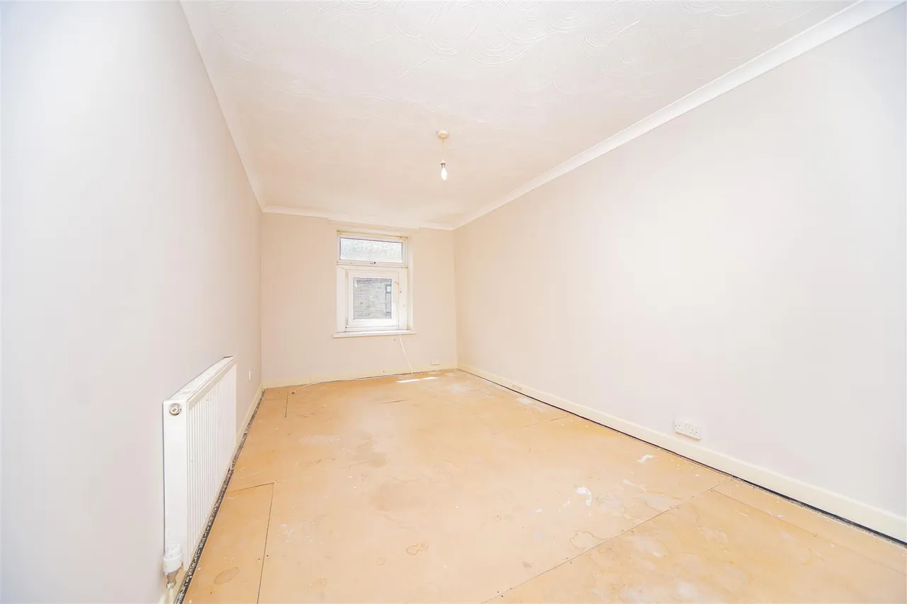 East Road, Tylorstown, Ferndale, CF43 3BU, photo 14
