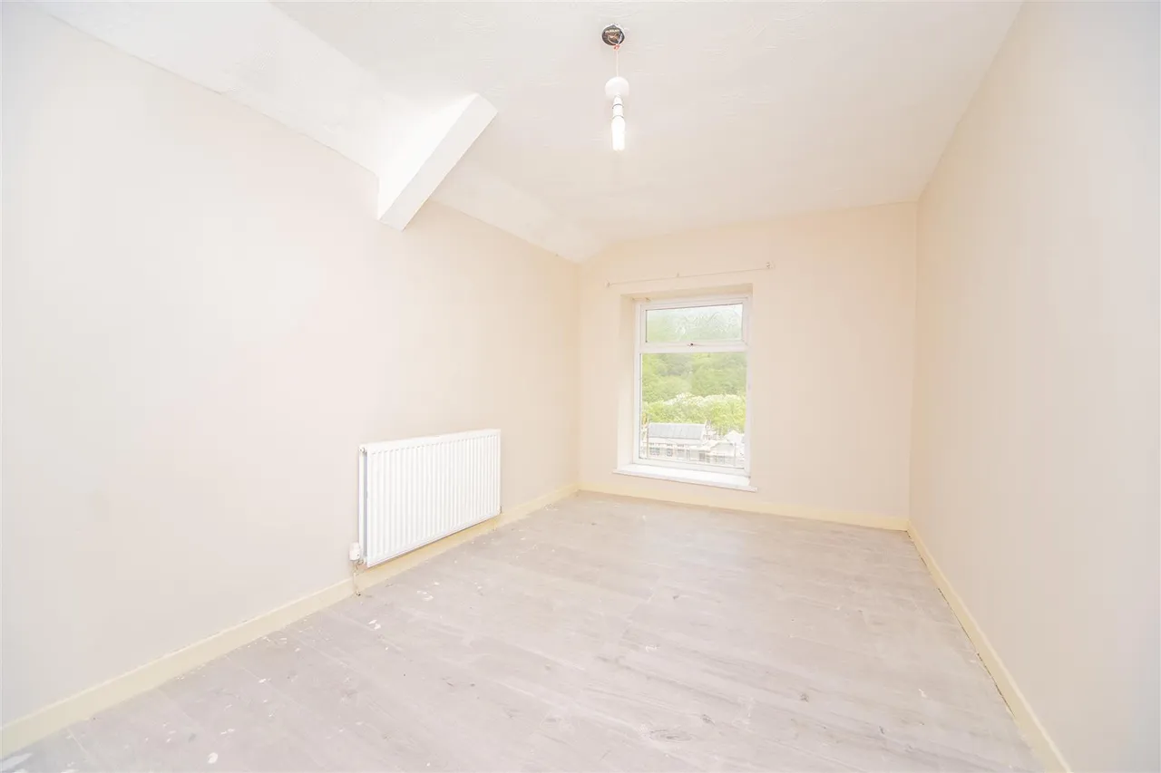 East Road, Tylorstown, Ferndale, CF43 3BU, photo 17