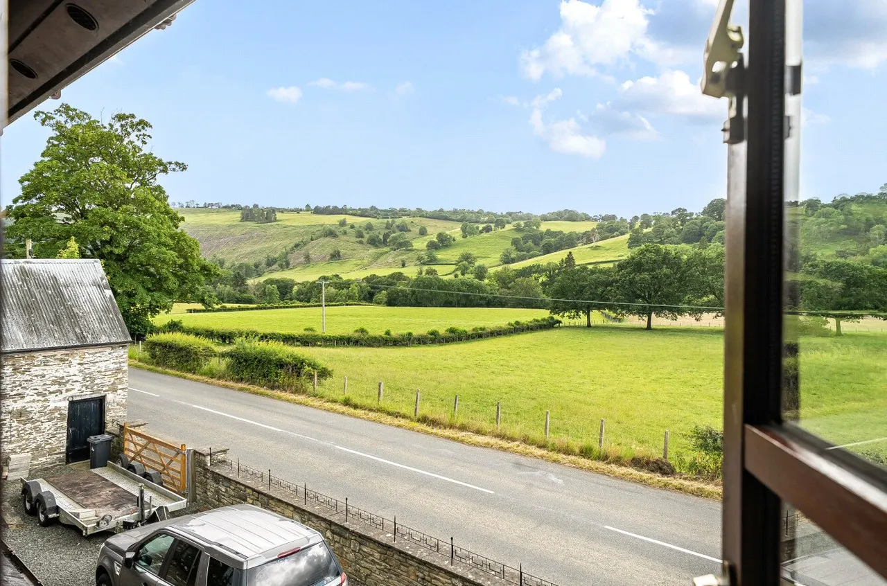Llanfaredd, Builth Wells, Powys, LD2 3UG, photo 11