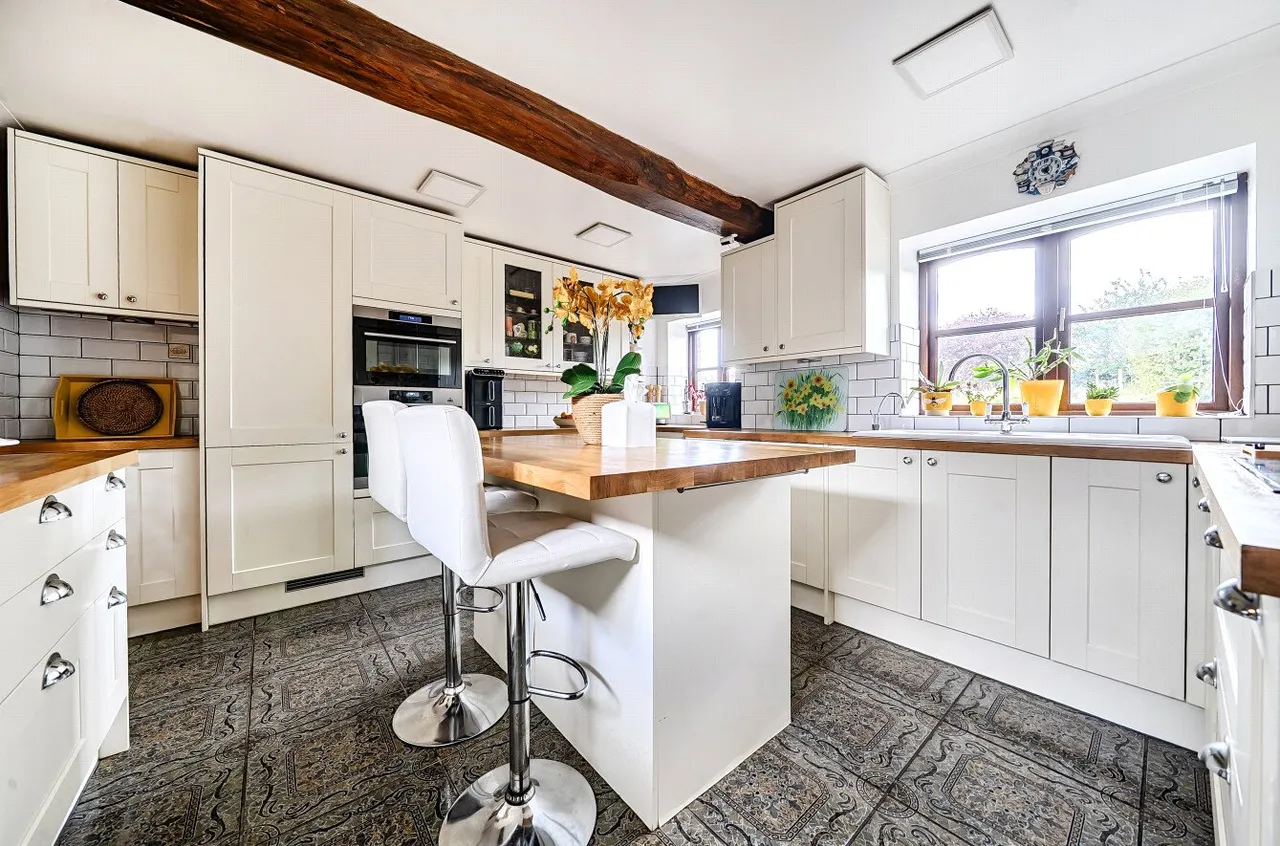 Llanfaredd, Builth Wells, Powys, LD2 3UG, photo 5