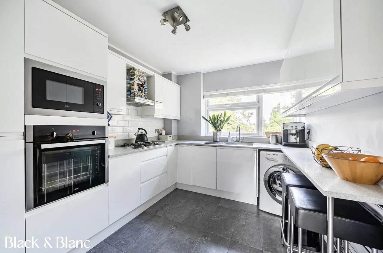 Silverwood Close, Beckenham, BR3, photo 6