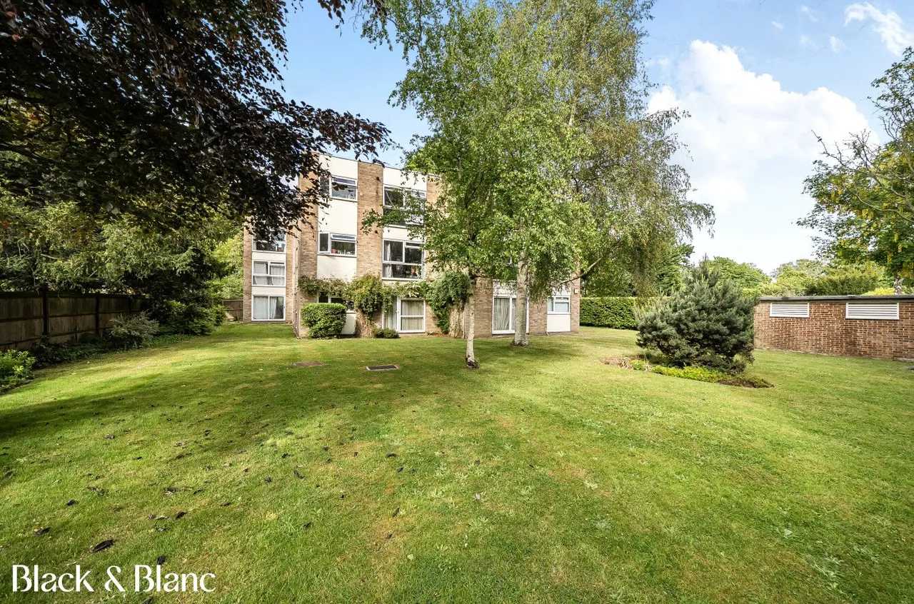 Silverwood Close, Beckenham, BR3, photo 12