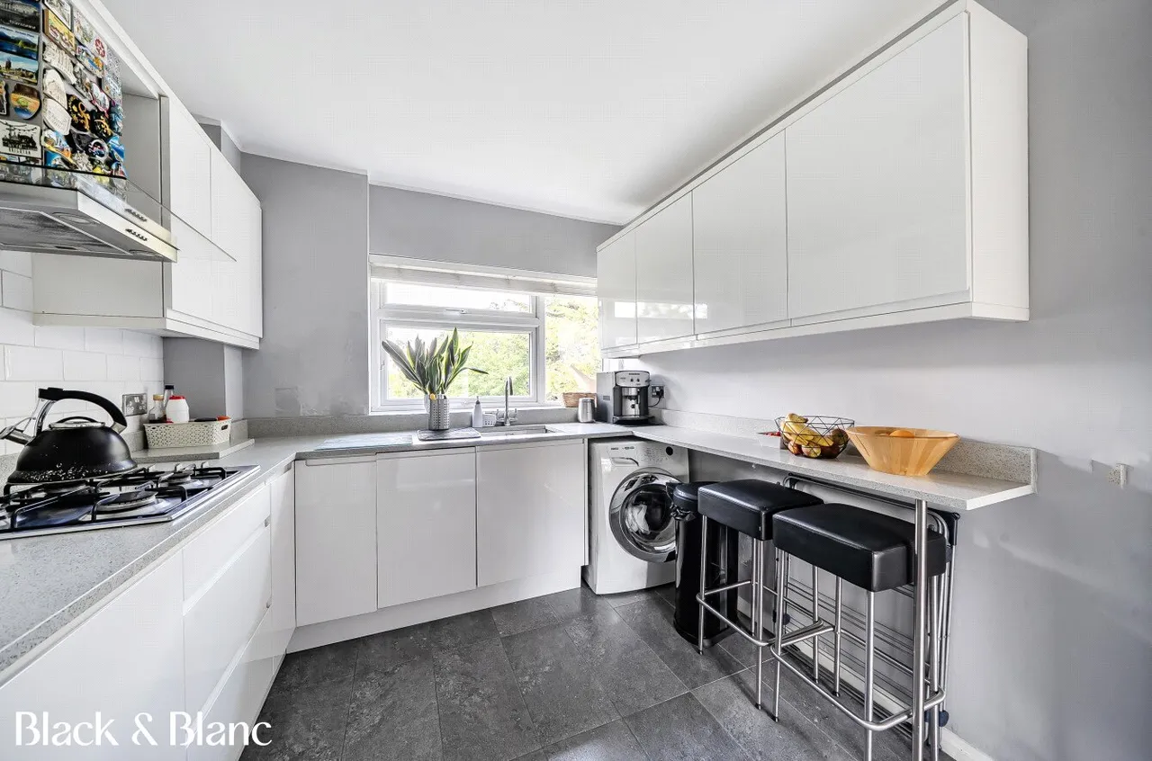 Silverwood Close, Beckenham, BR3, photo 5
