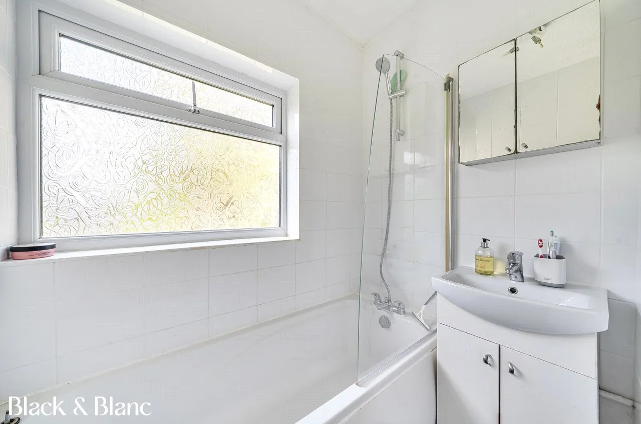 Silverwood Close, Beckenham, BR3, photo 9