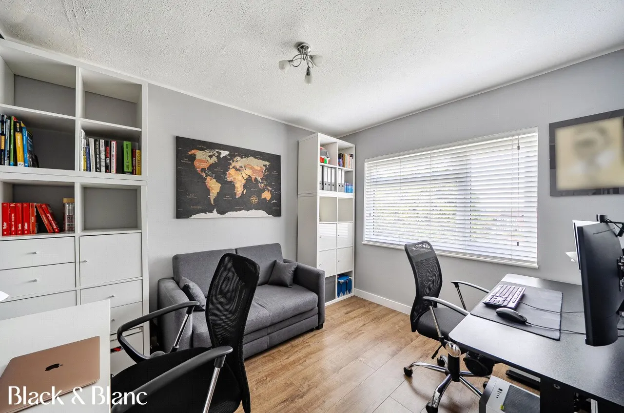 Silverwood Close, Beckenham, BR3, photo 8