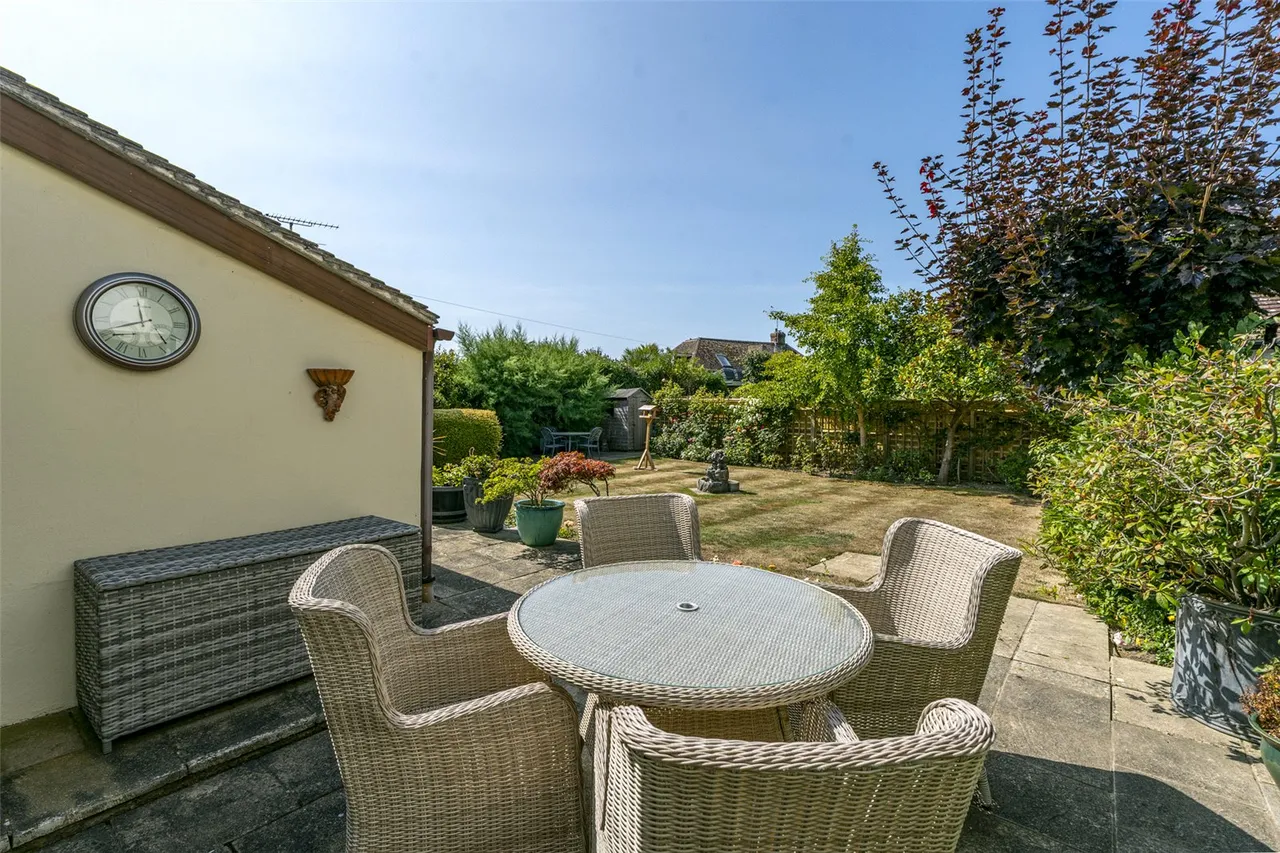 West Drive, Ferring, BN12, photo 16