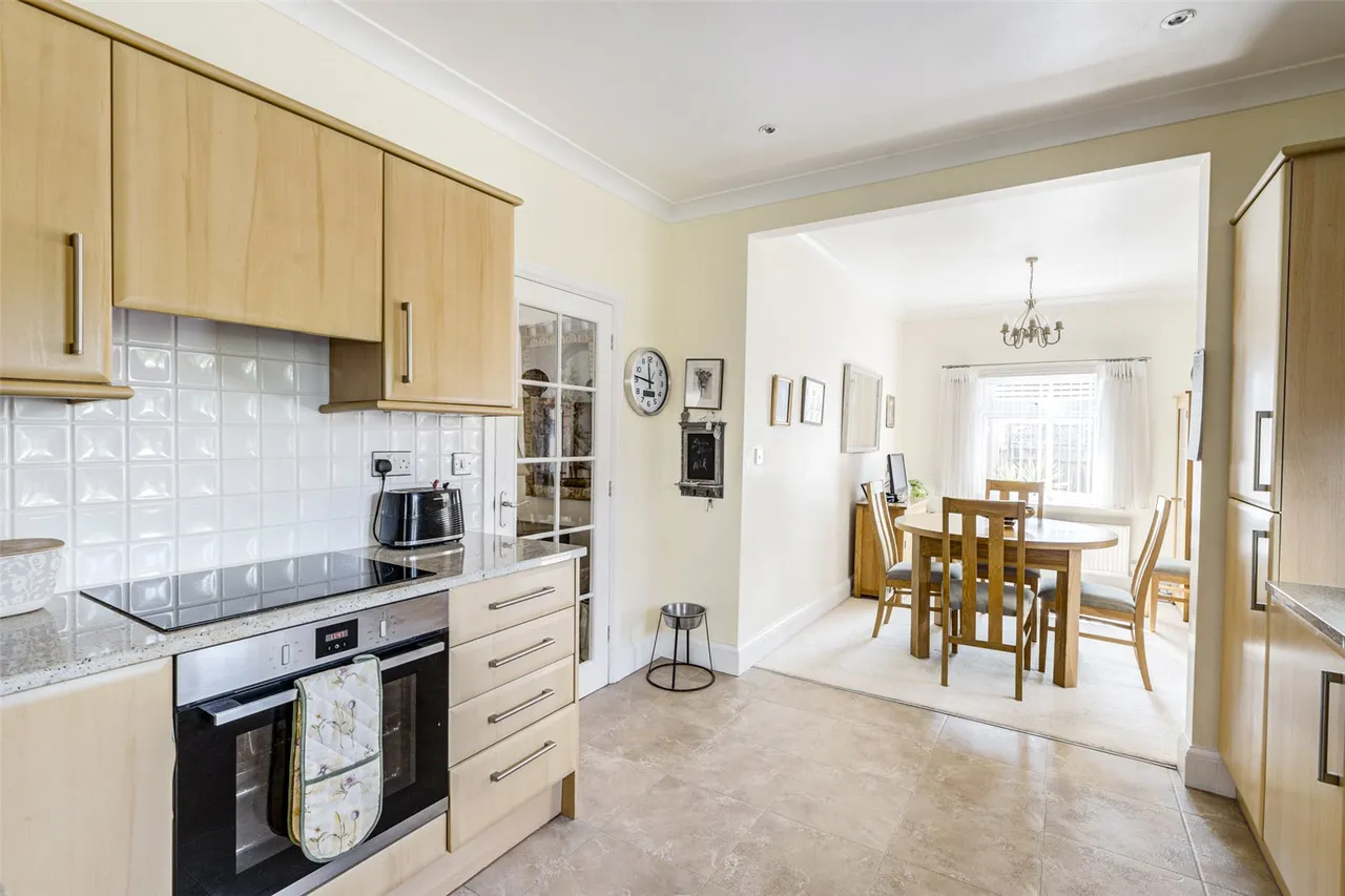 West Drive, Ferring, BN12, photo 15
