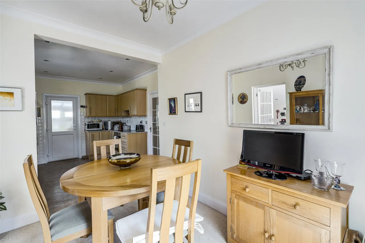 West Drive, Ferring, BN12, photo 4