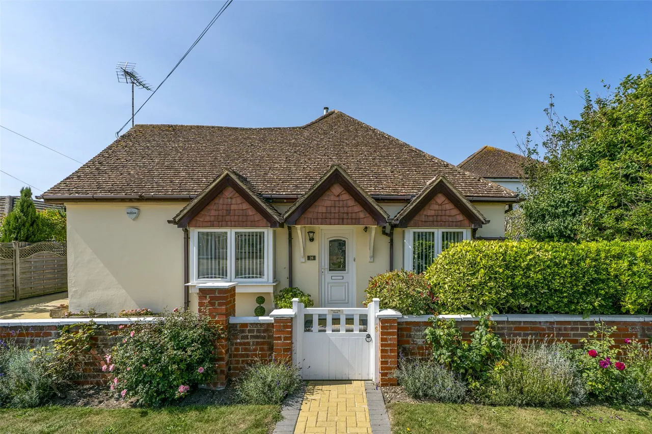 2 bed house for sale, West Drive, Ferring, BN12