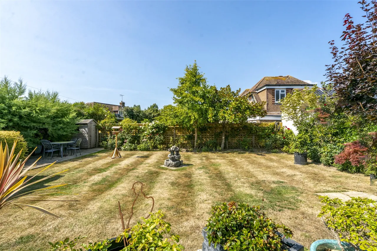 West Drive, Ferring, BN12, photo 14