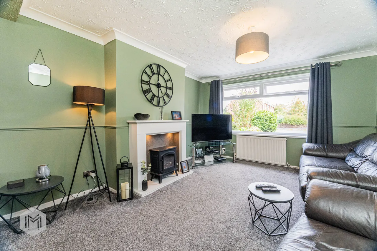 Bardsley Close, Bolton, BL2 4AU, photo 2