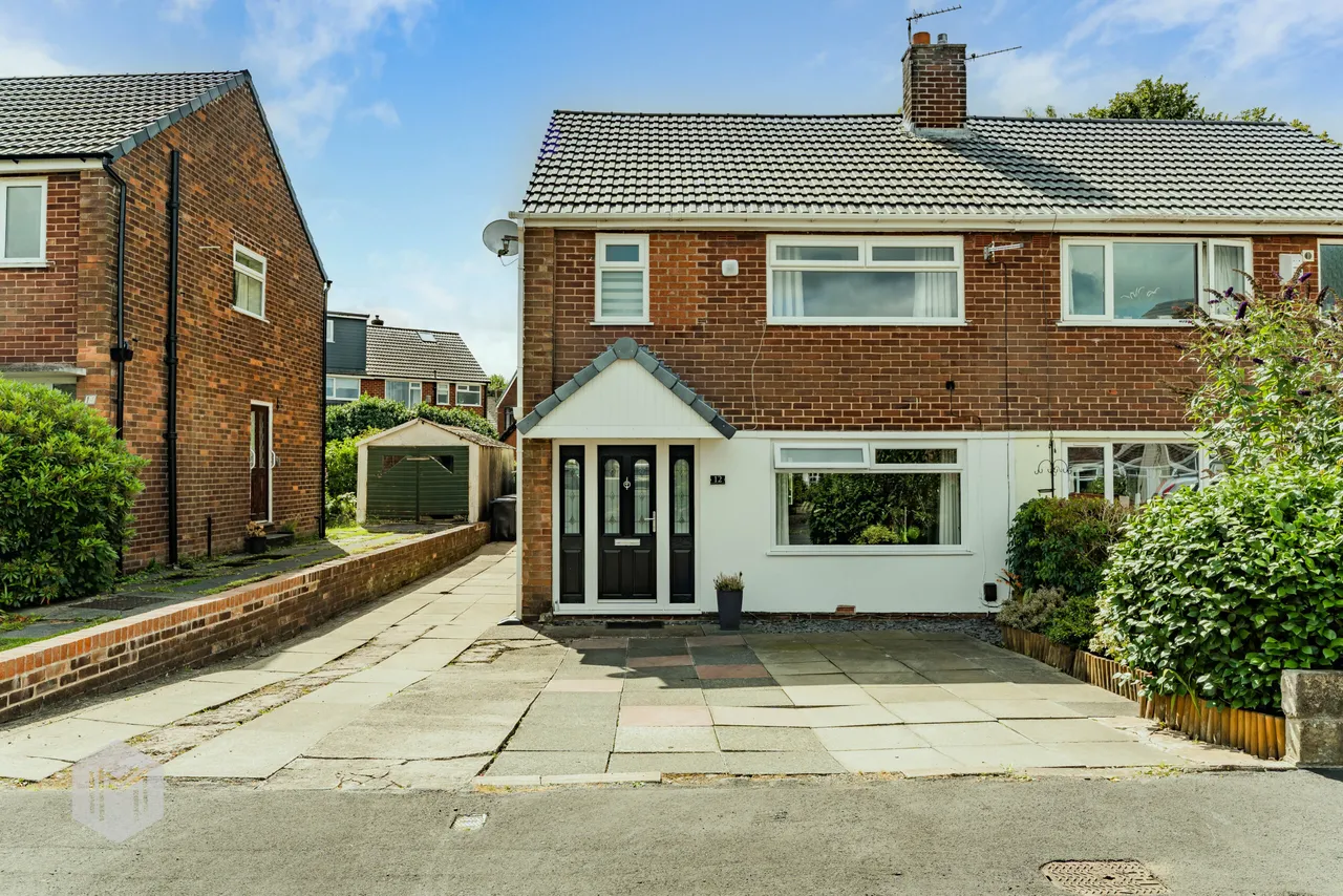 4 bed house for sale — Bardsley Close, Bolton, BL2 4AU