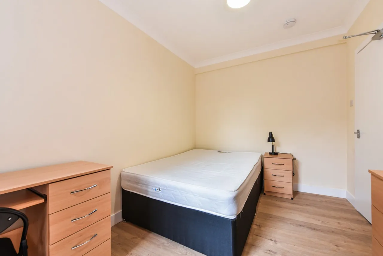 Romsey Road, Winchester, photo 10