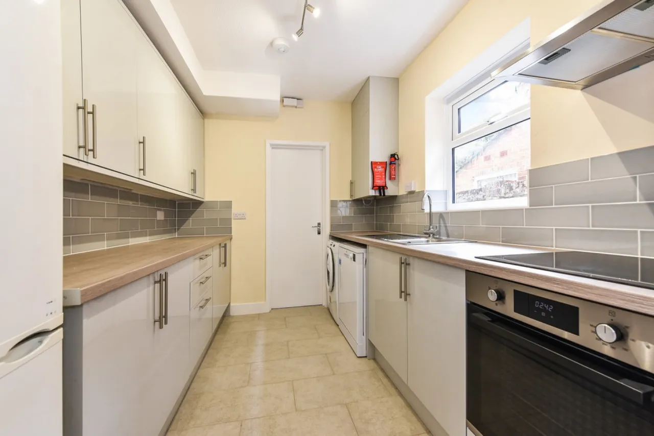 Romsey Road, Winchester, photo 5
