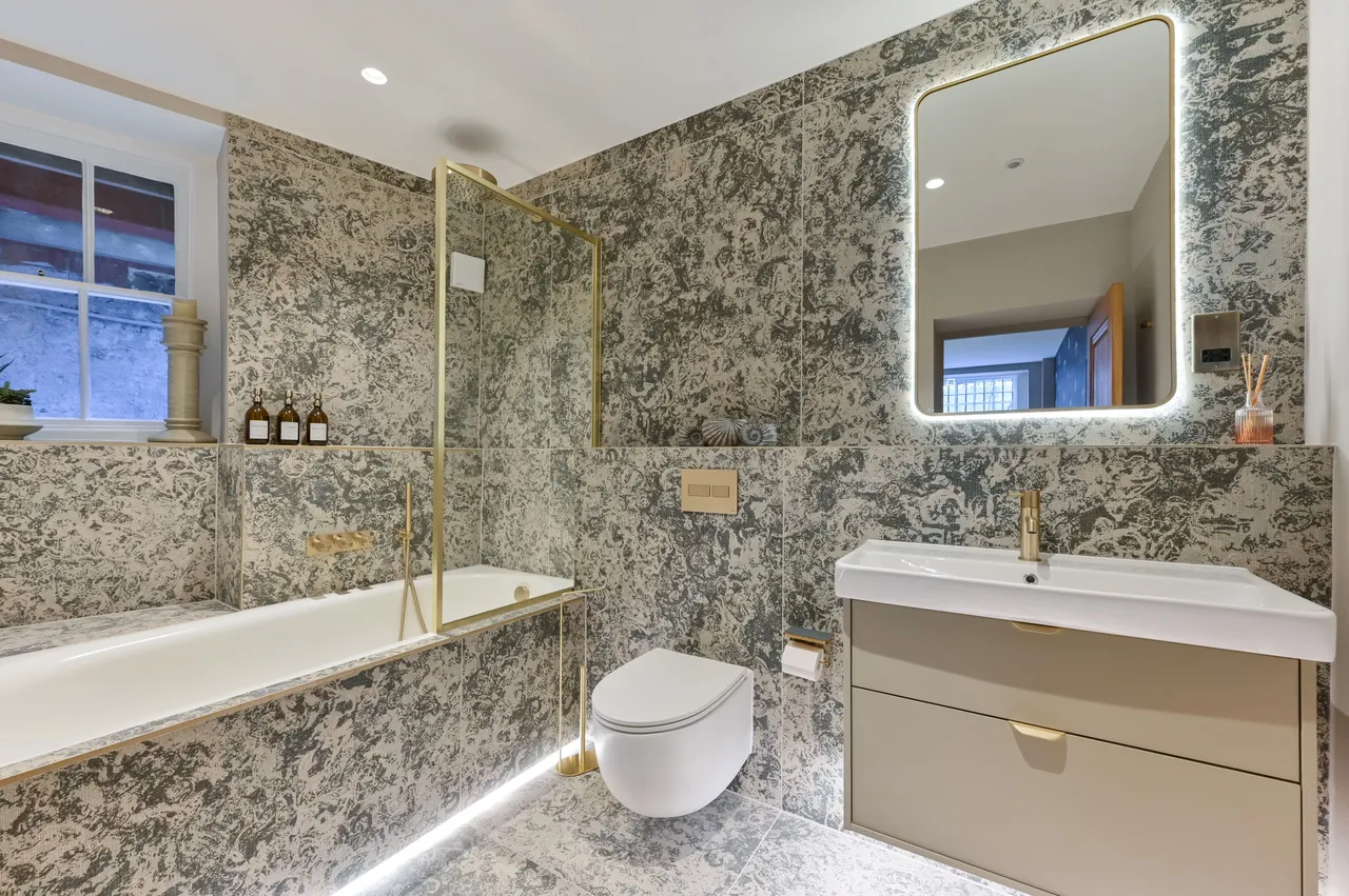 Flat 1, 28 John Street, London, photo 5