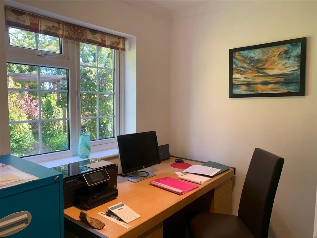 Anstey Brook, Weston Turville, HP22, photo 17