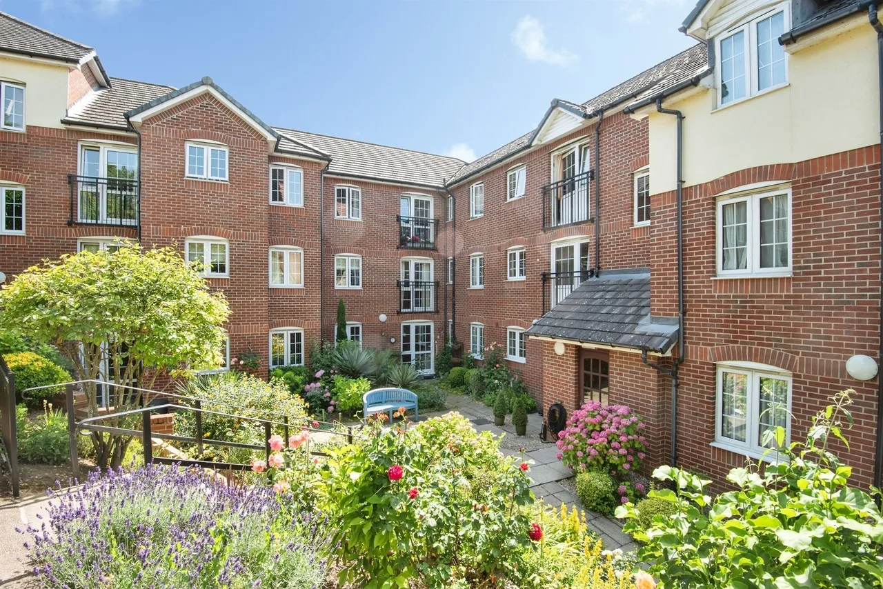 1 bed retirement property for sale, Queen Street, Hitchin, SG4