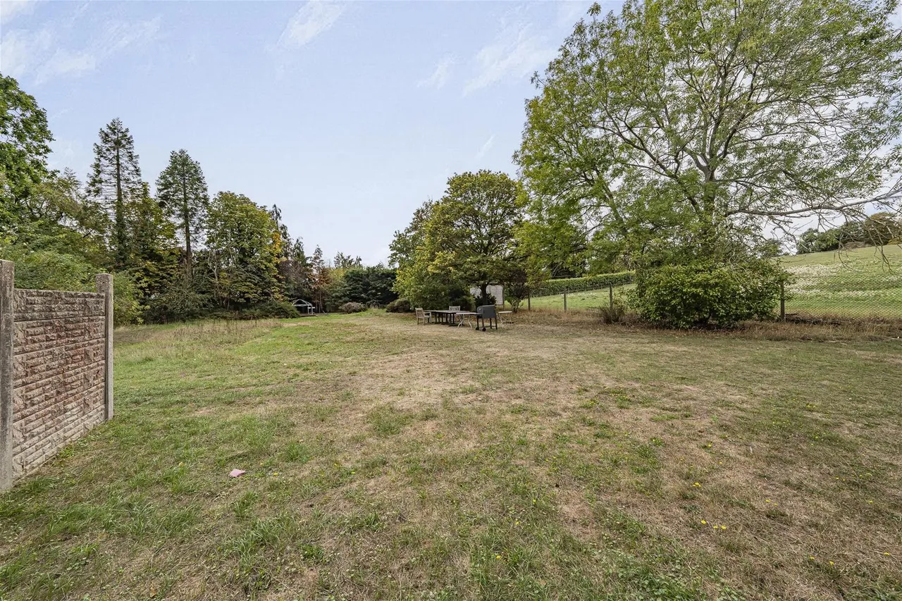 Drop Lane, Bricket Wood, AL2, photo 8