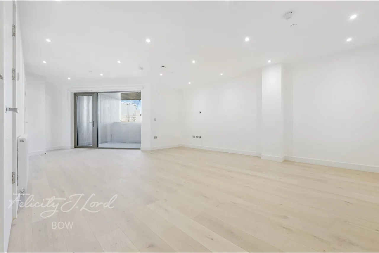 Trego Road, photo 2