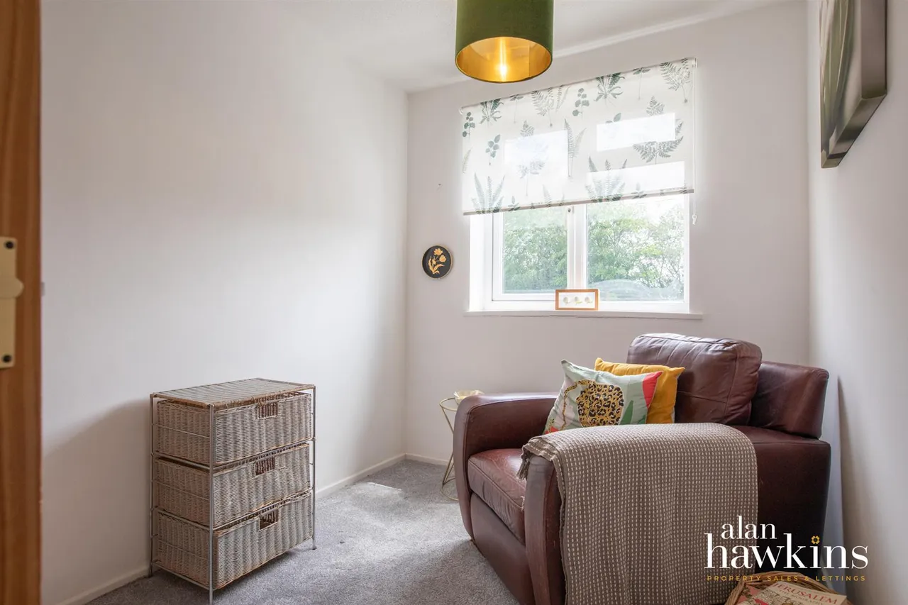 Betjeman Avenue, Royal Wootton Bassett, photo 11