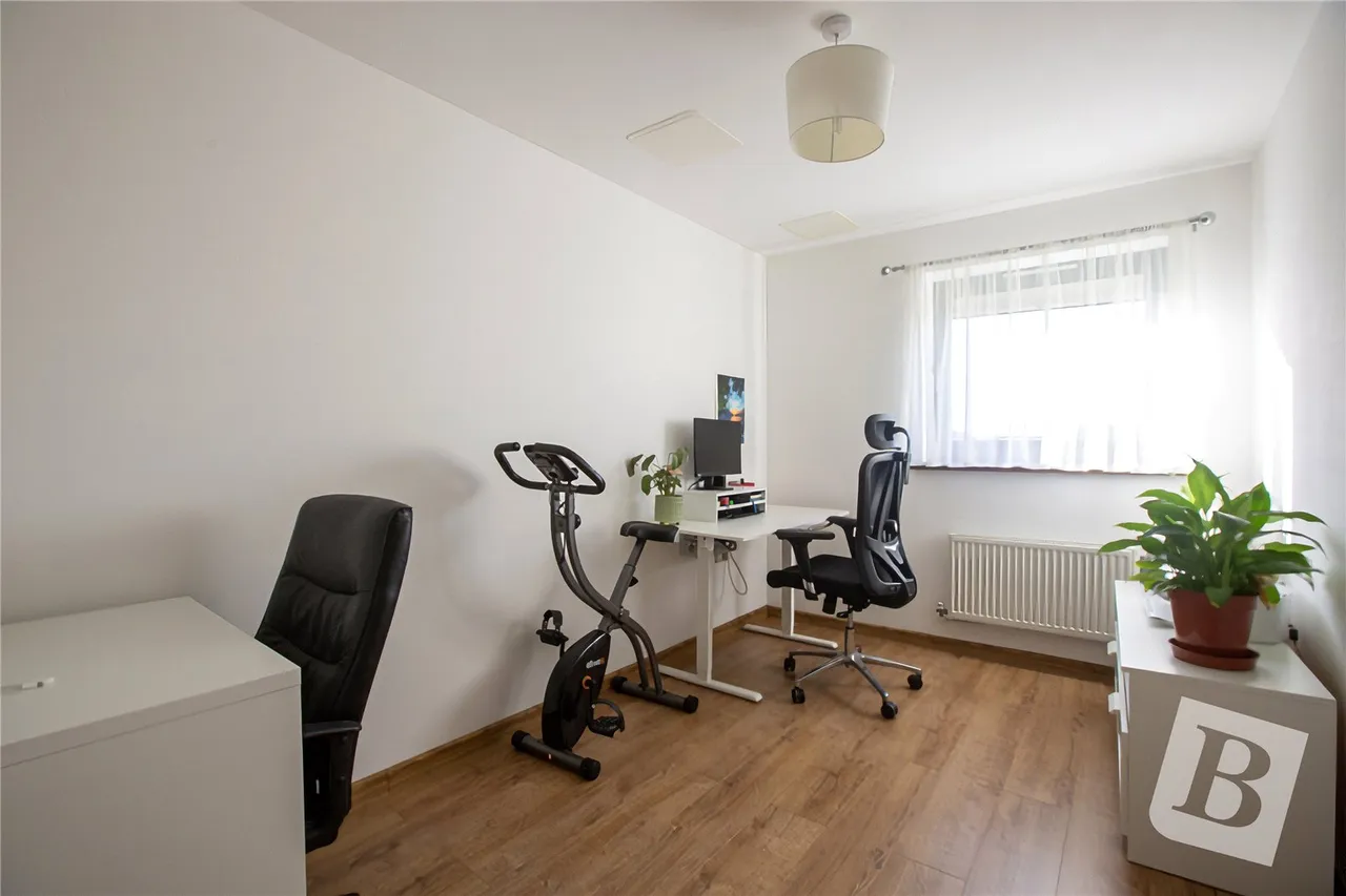 Cottons Approach, Romford, RM7, photo 6