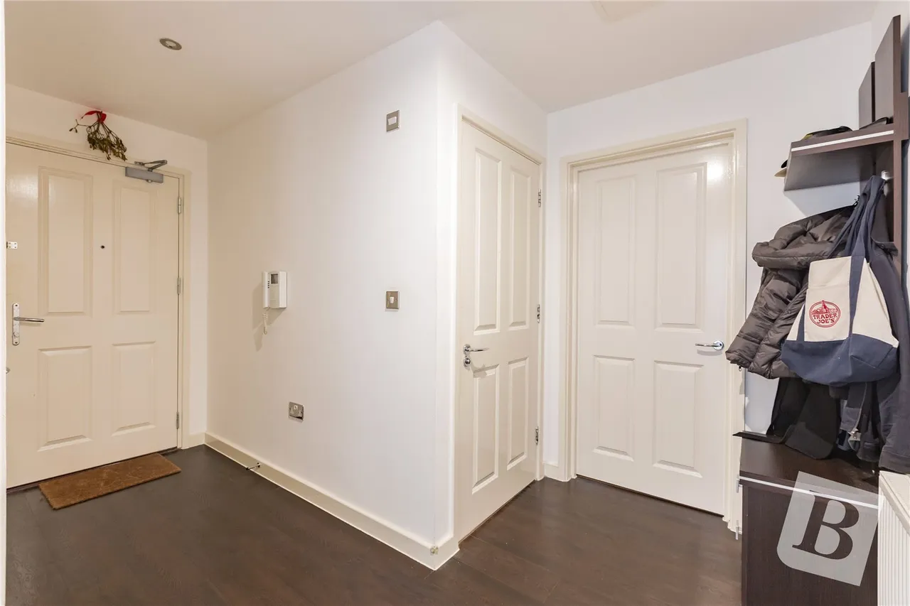 Cottons Approach, Romford, RM7, photo 16