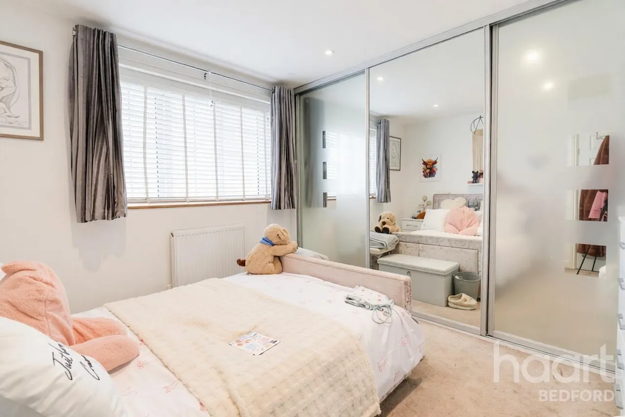 Hatfield Crescent, Bedford, MK41, photo 18