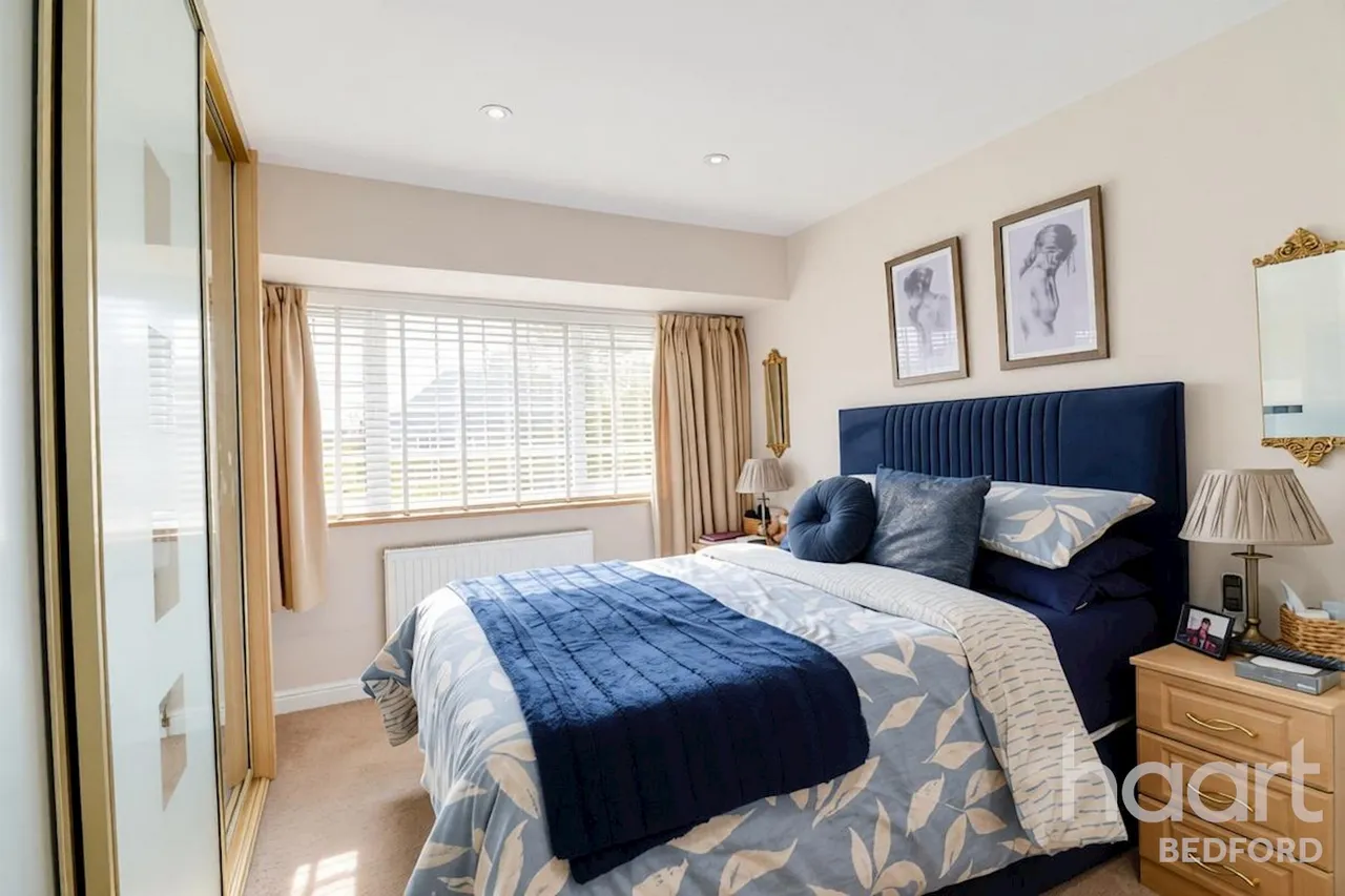 Hatfield Crescent, Bedford, MK41, photo 16
