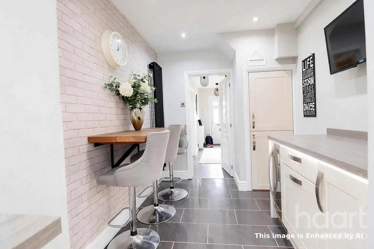 Hatfield Crescent, Bedford, MK41, photo 11