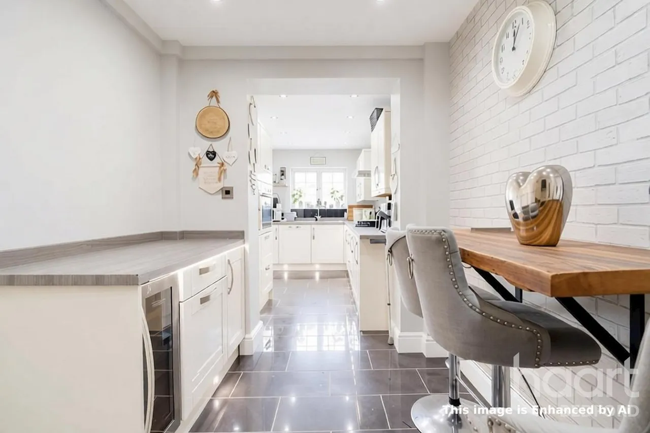 Hatfield Crescent, Bedford, MK41, photo 10