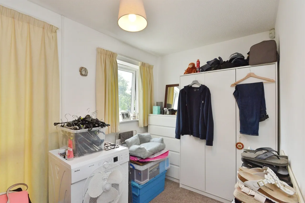 Washfield, Furzton, MK4, photo 9
